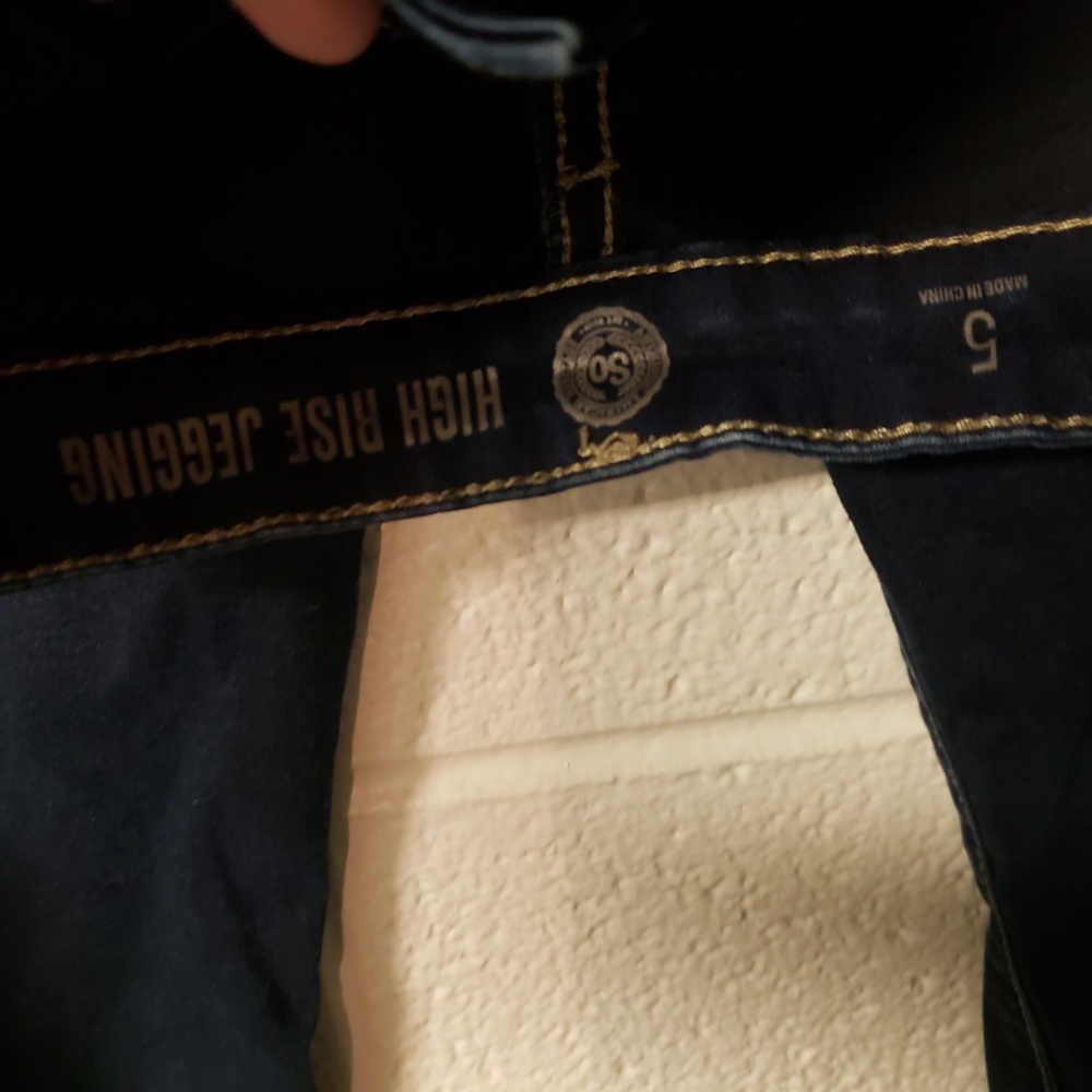 Dark High Rise Jeggings - Picture 2 of 2